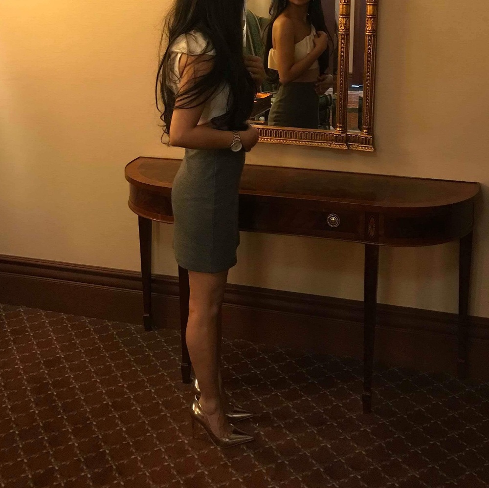 One Shoulder White Ruffle Color Block Part - image 2